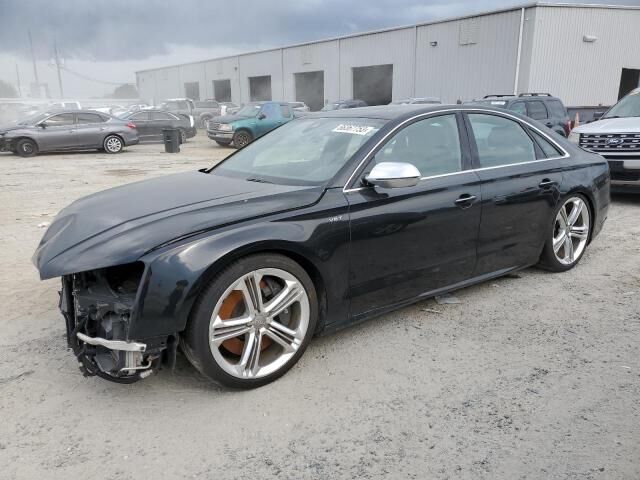 Audi S8