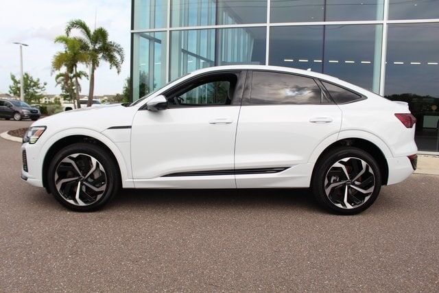 2024 Audi Q8