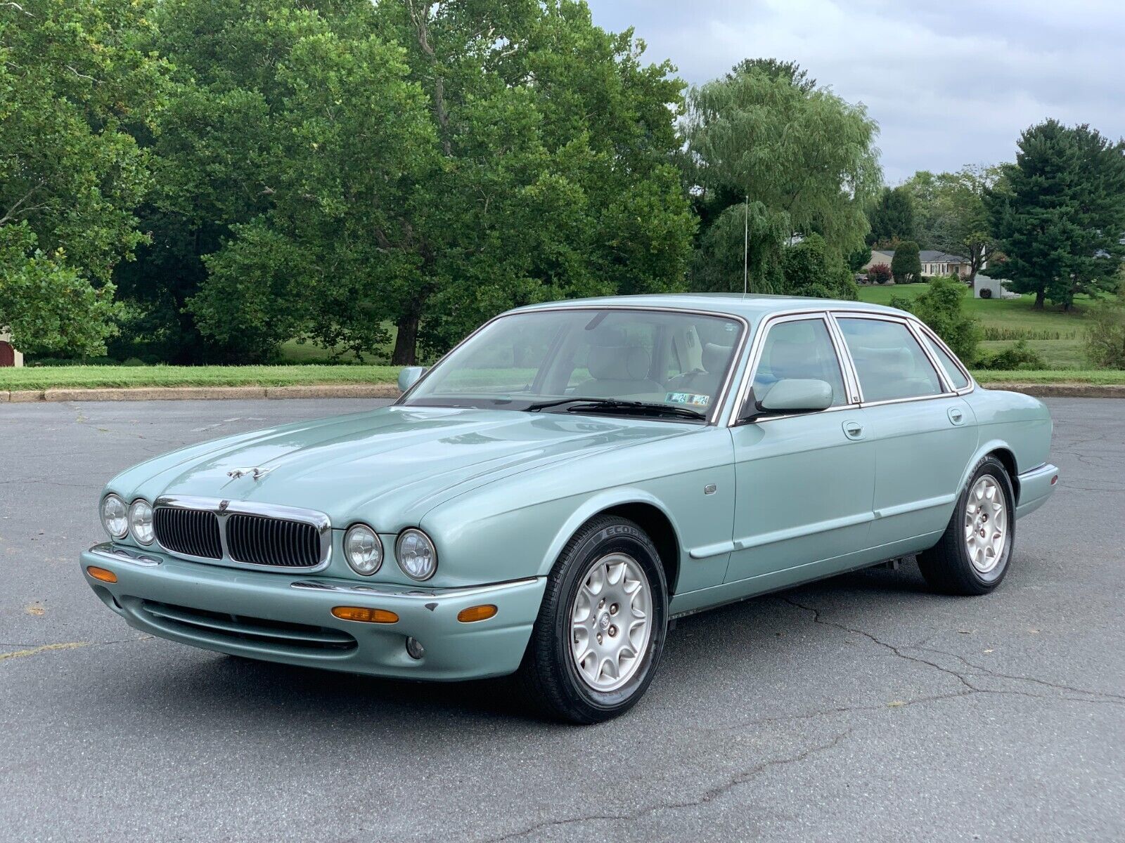 Jaguar XJ8