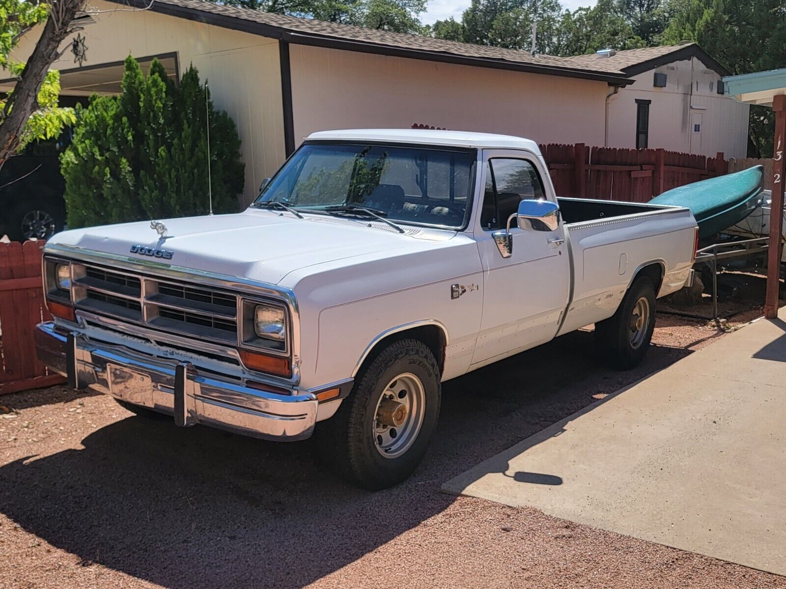 Dodge D-Series