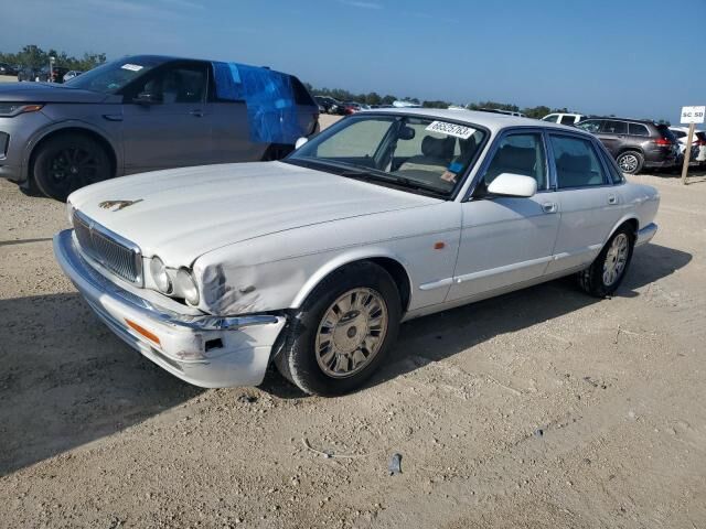 Jaguar XJ6