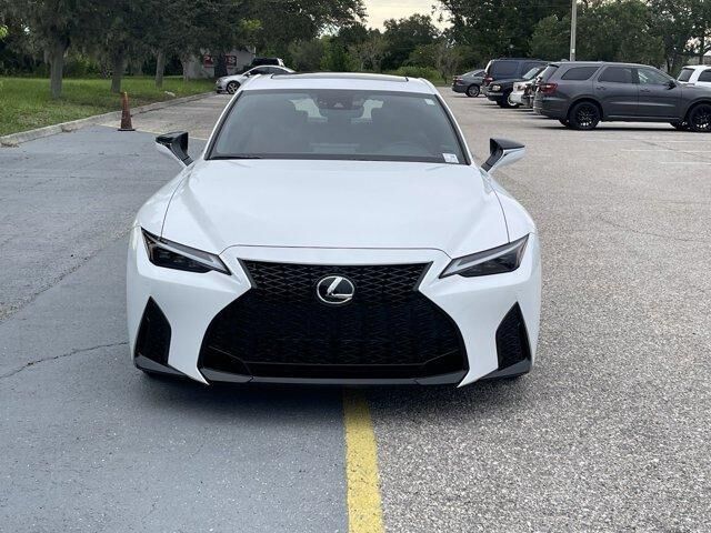 2023 Lexus IS