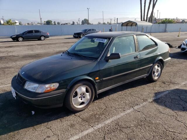 Saab 900
