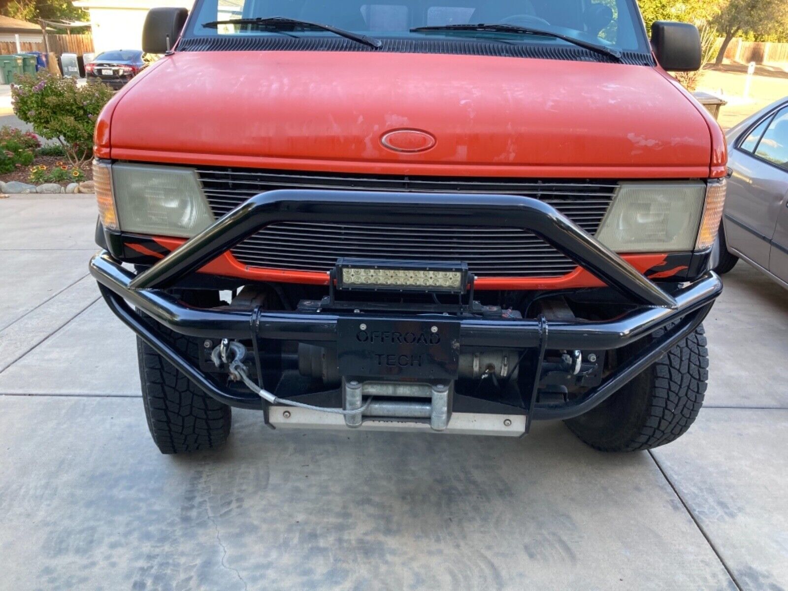 Ford E-250
