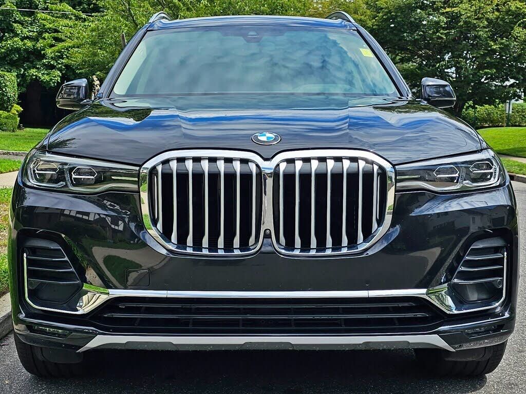 2021 BMW X7