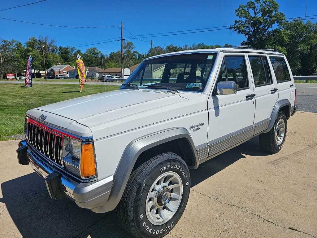 Jeep Cherokee