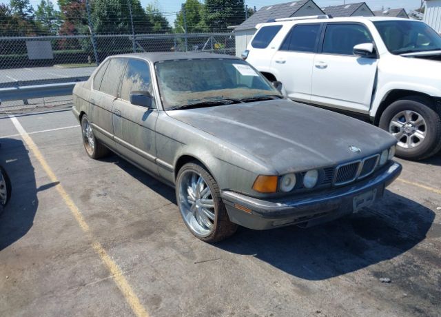 BMW 740i