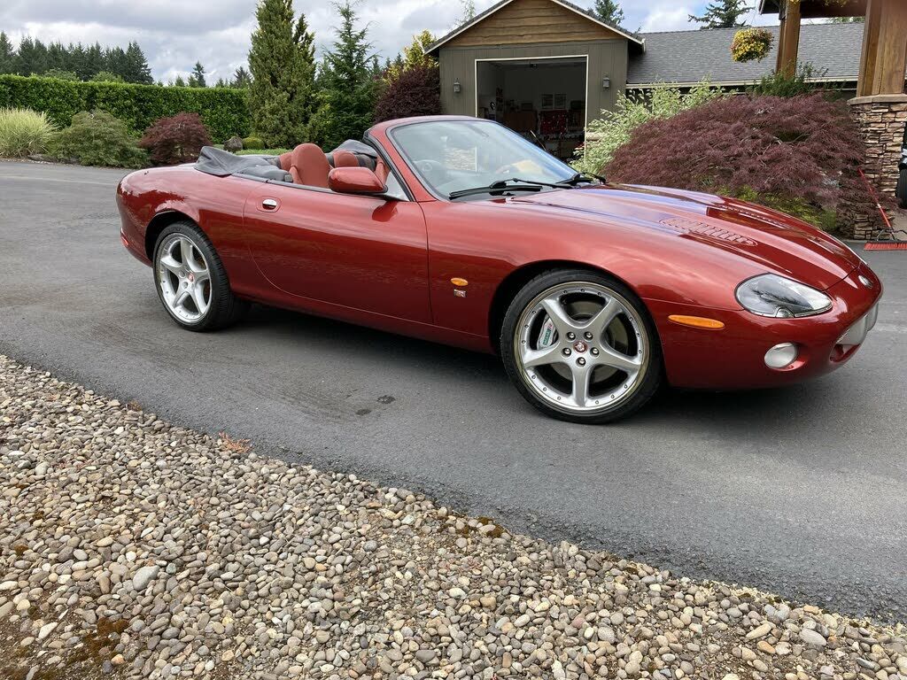 Jaguar XKR