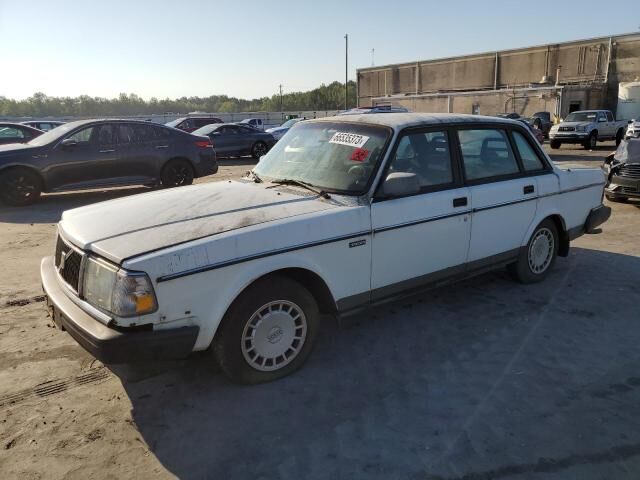 Volvo 240 Series