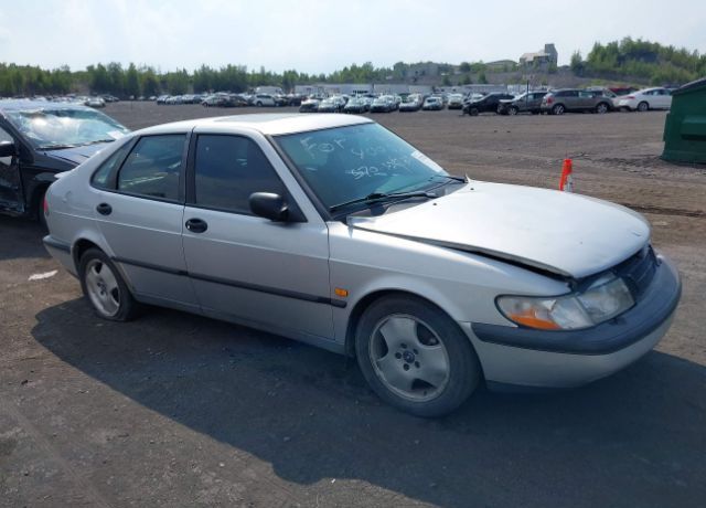 Saab 900