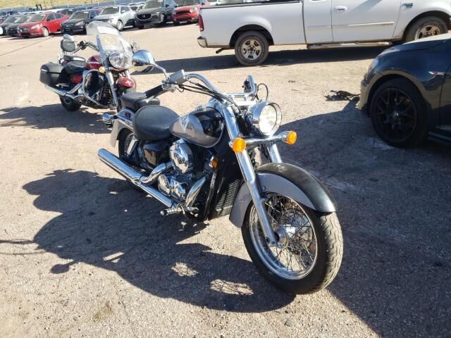 Honda VT750 (Shadow Aero)