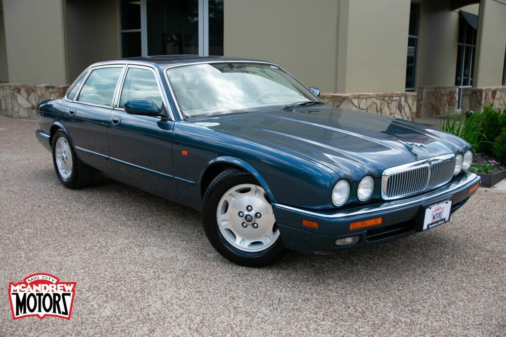 Jaguar XJ6