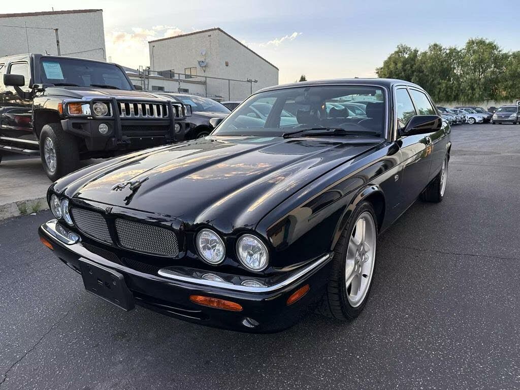 Jaguar XJ