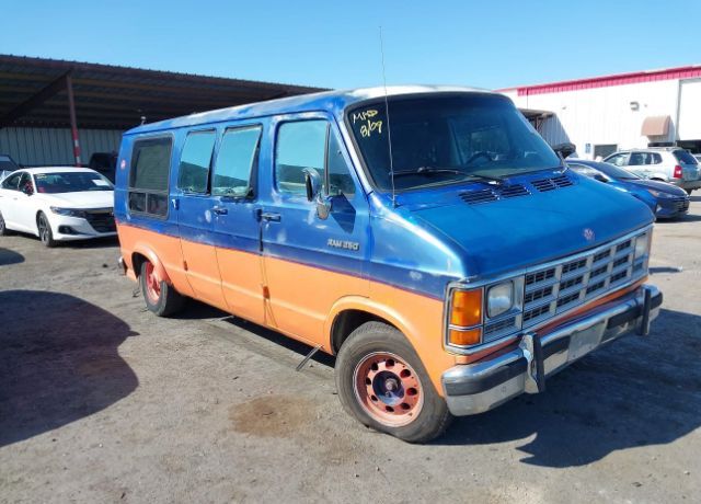 Dodge Ram Van