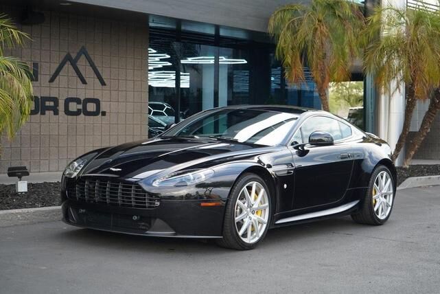 Aston Martin V8 Vantage