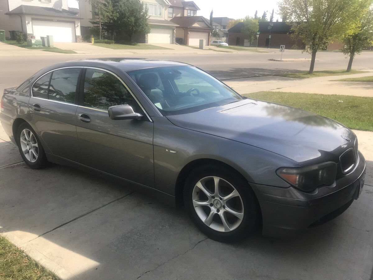 BMW 745i