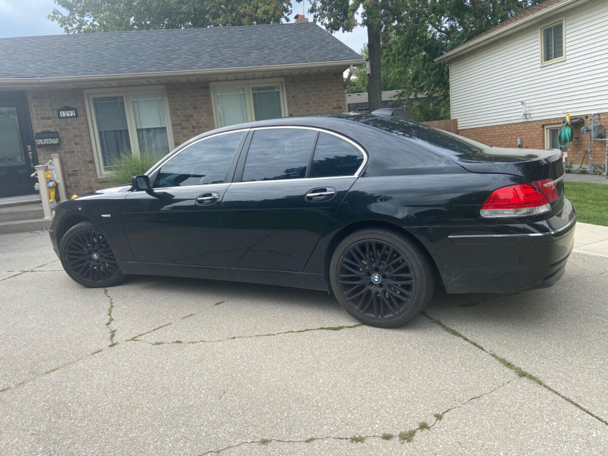 BMW 750i