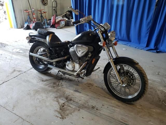 Honda VT600CD (SHADOW VLX DELUXE)
