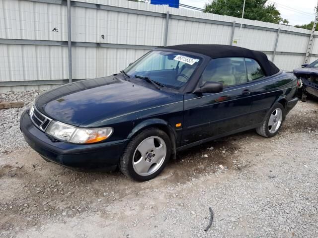 Saab 900