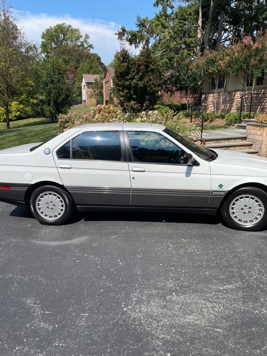 Alfa Romeo 164