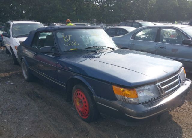 Saab 900