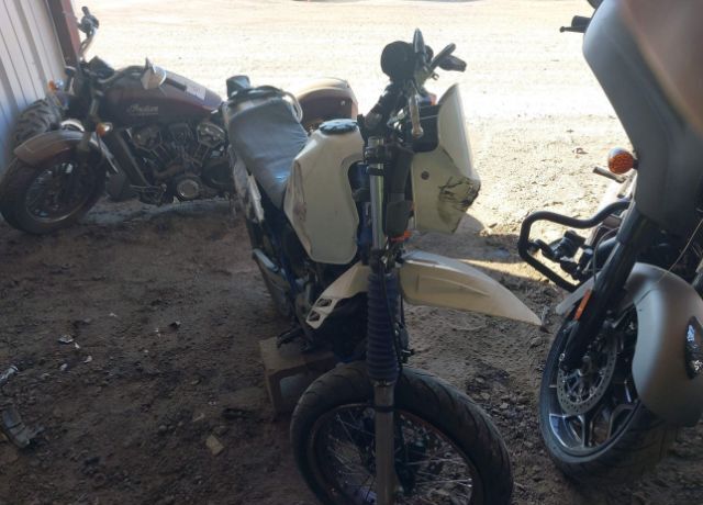 Suzuki DR125SE