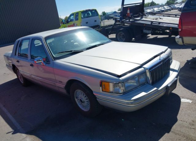 Lincoln Town Car