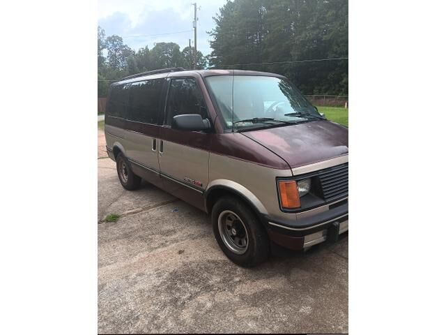 Chevrolet Astro Van
