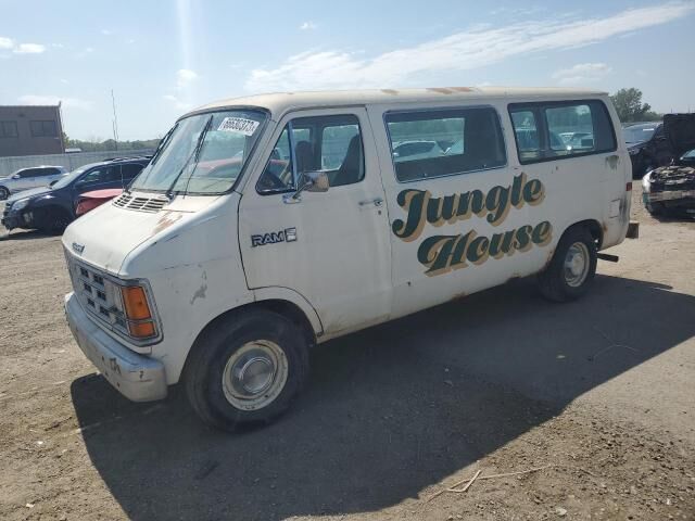 Dodge Ram Wagon