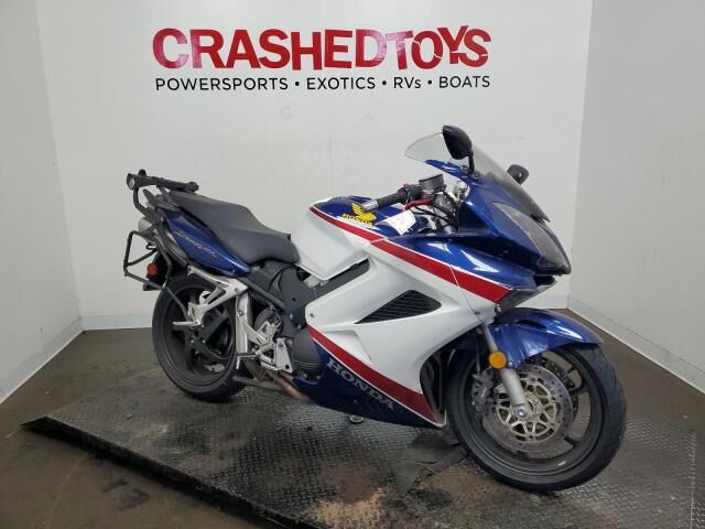Honda VFR800 (INTERCEPTOR)