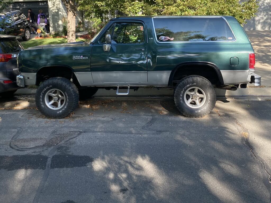 Dodge Ramcharger