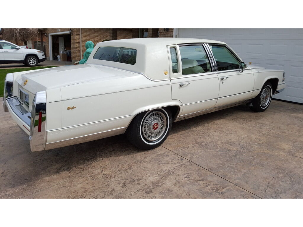 Cadillac Brougham