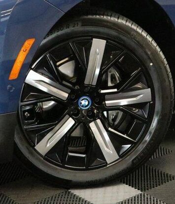 2024 BMW iX
