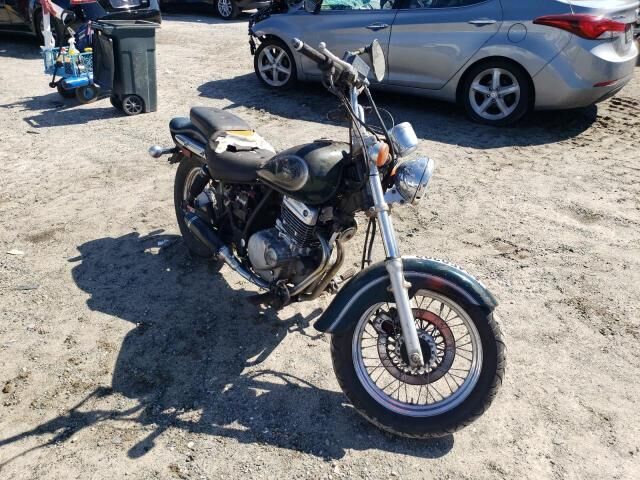 Suzuki GZ250