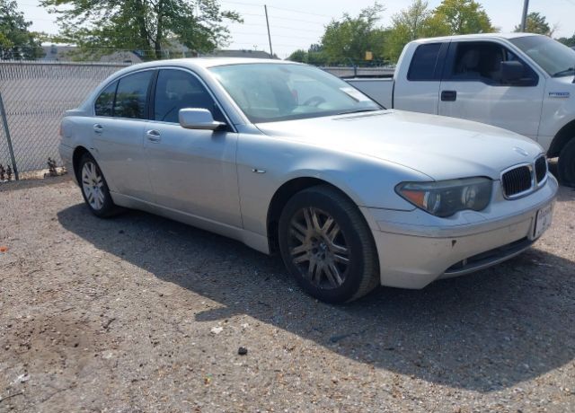 BMW 745i