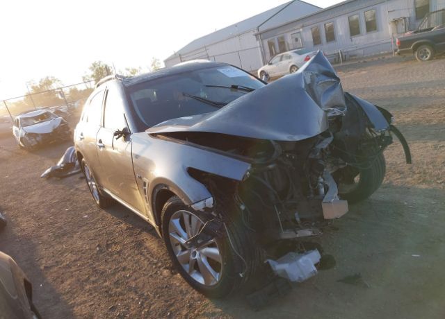 Infiniti QX70
