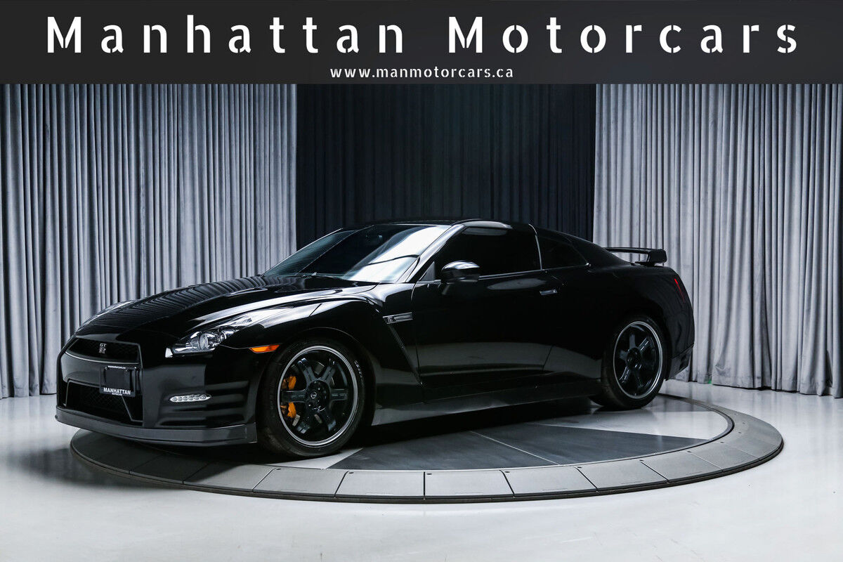 Nissan GT-R