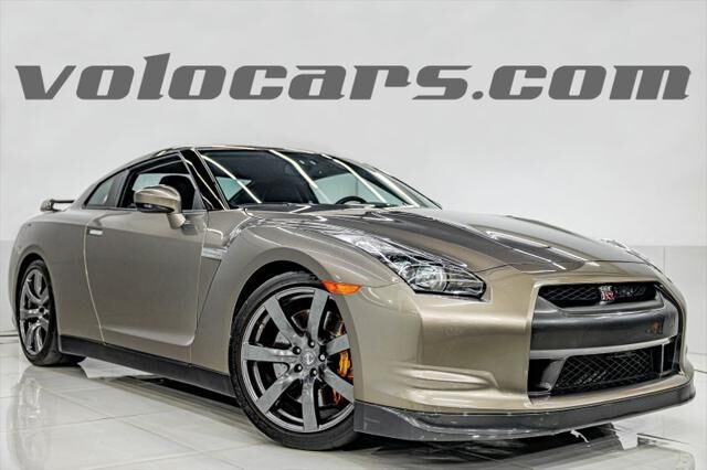 Nissan GT-R