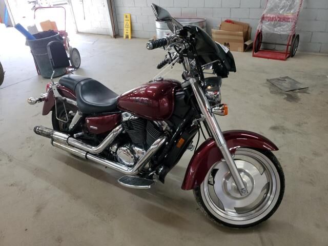 Honda VT1100C2 (SHADOW SABRE)