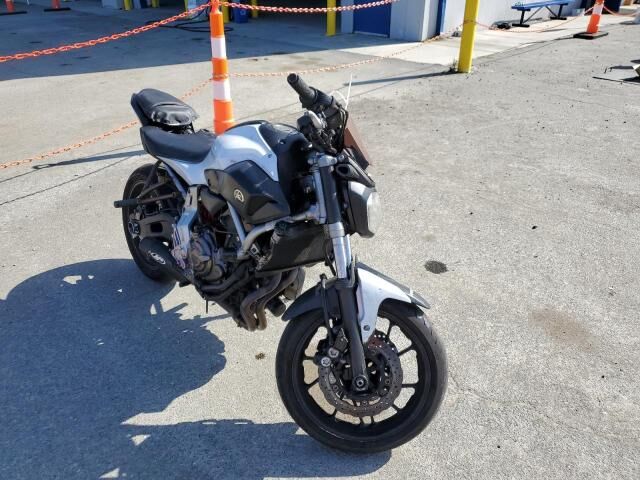 YAMAHA