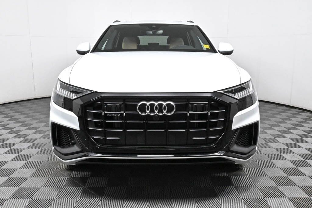 2023 Audi Q8
