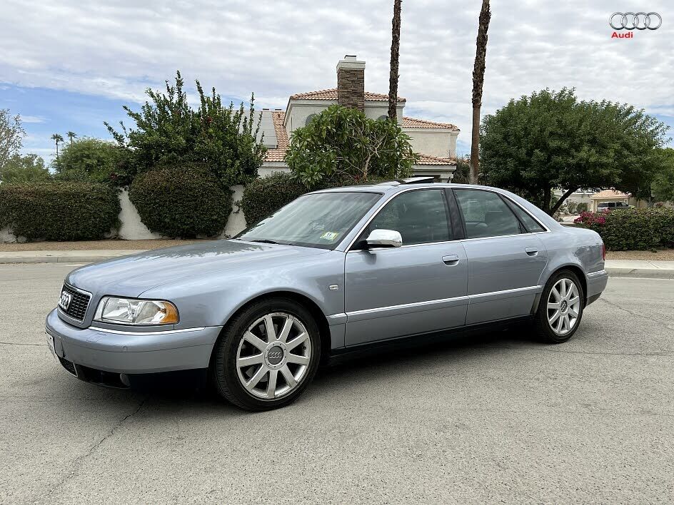 Audi S8