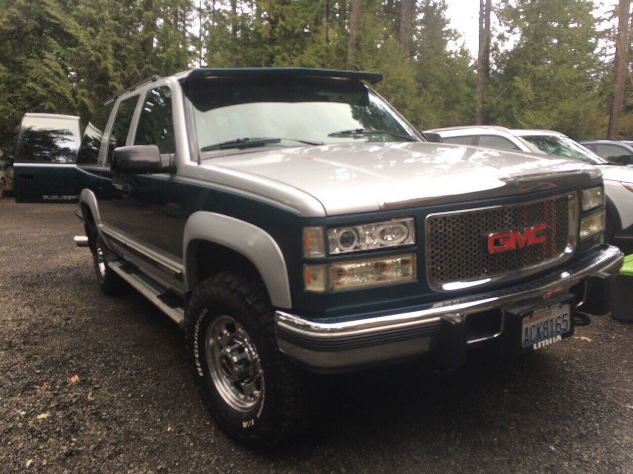 GMC Suburban