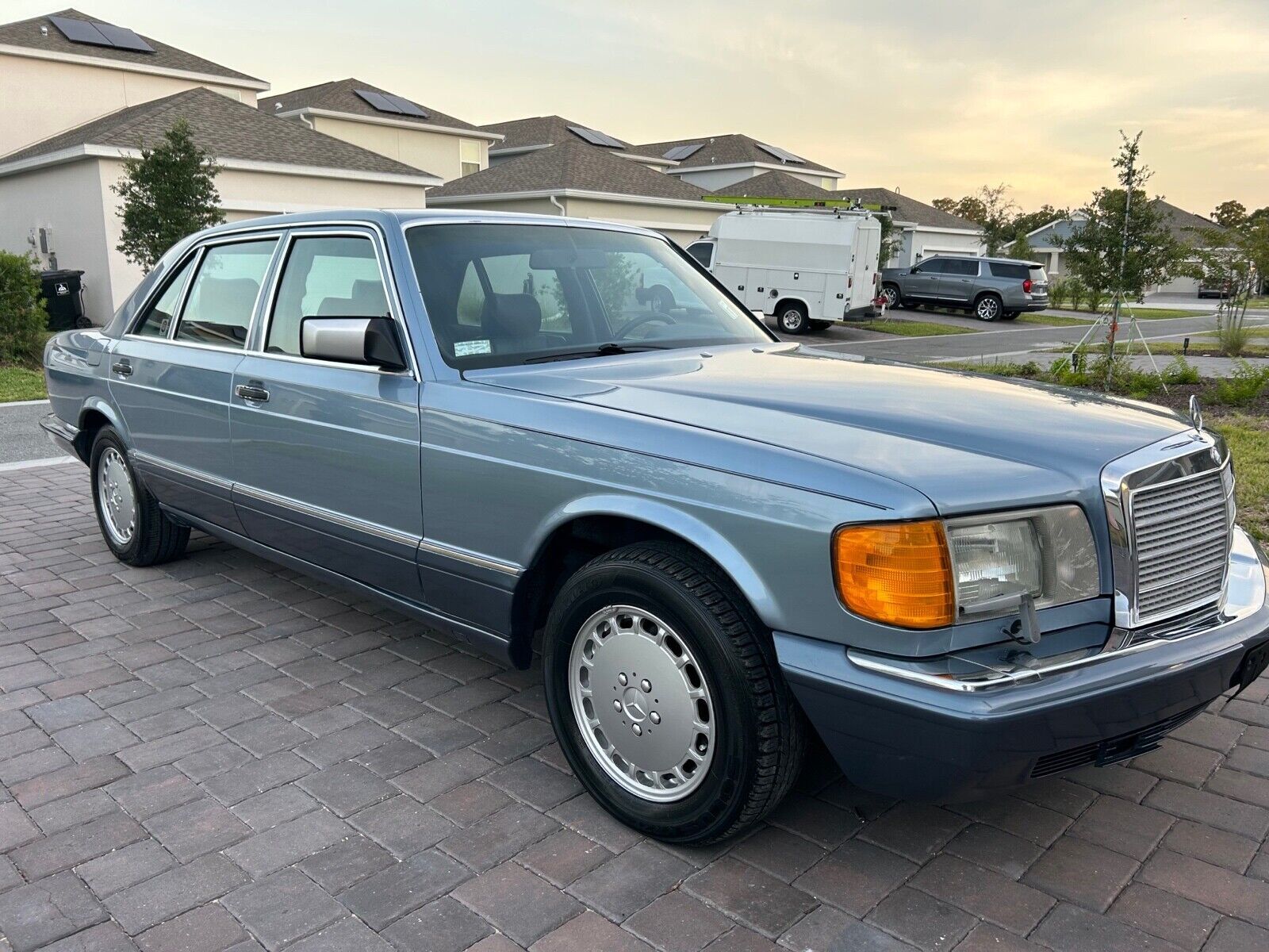 Mercedes-Benz 350