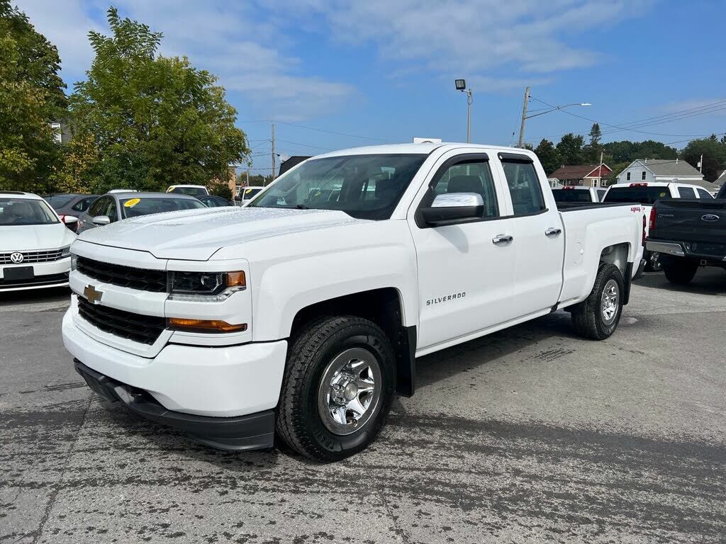 2018 CHEVROLET Silverado