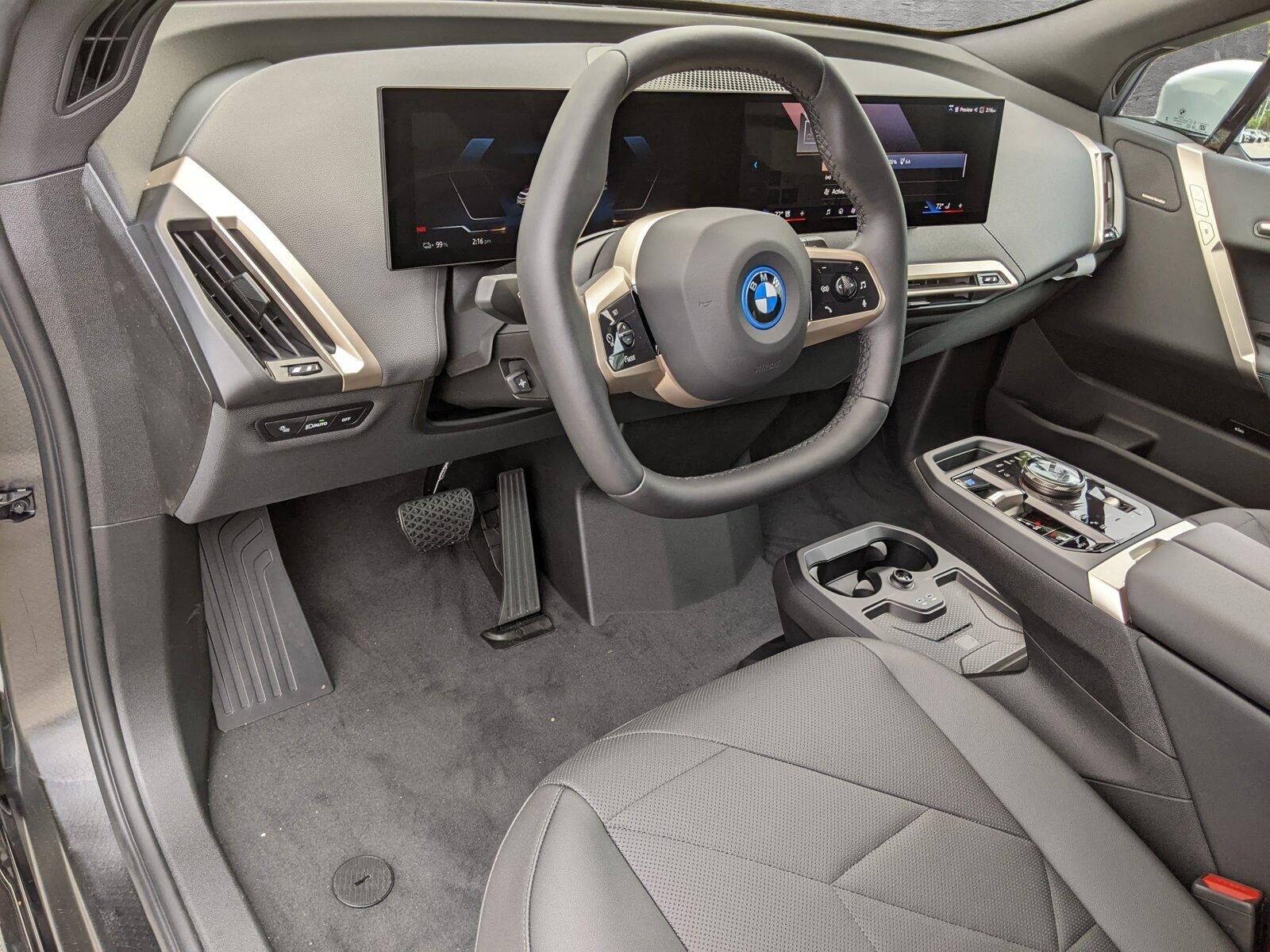 2024 BMW iX
