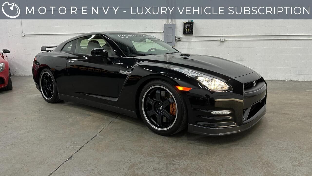 Nissan GT-R