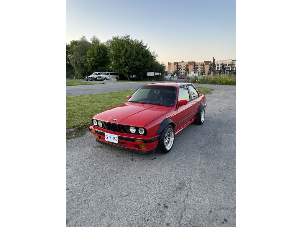 BMW 318iS