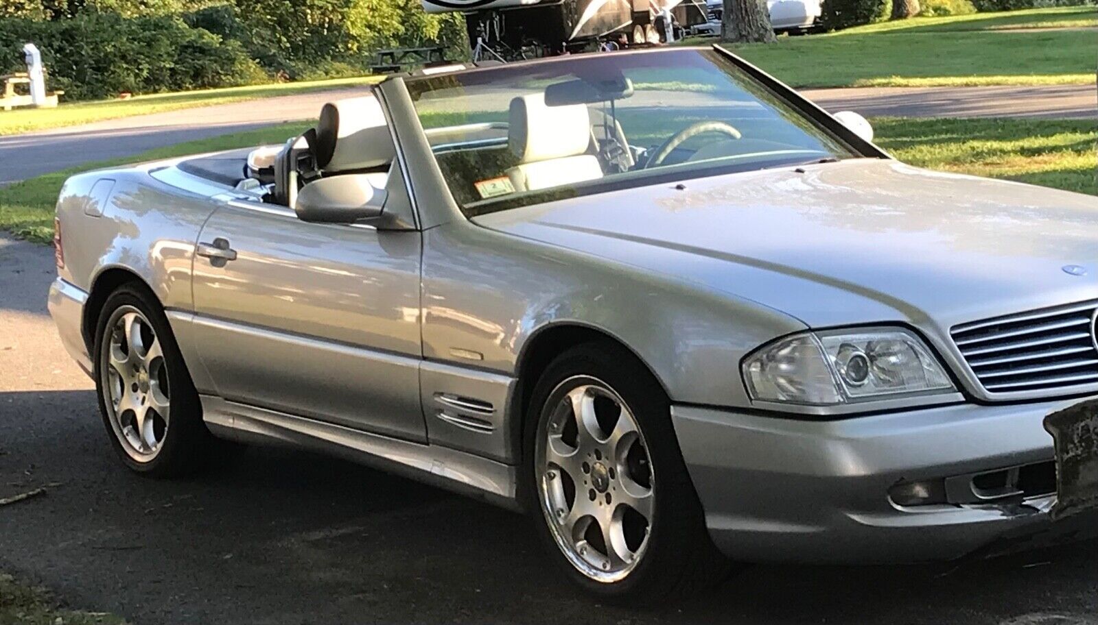 MERCEDES-BENZ