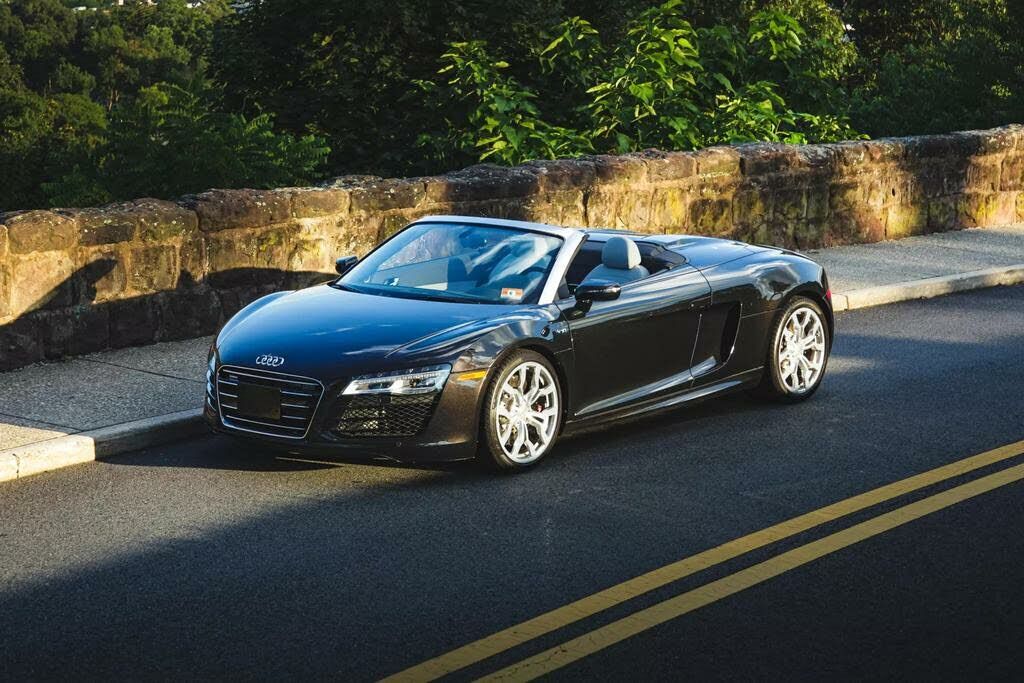 Audi R8